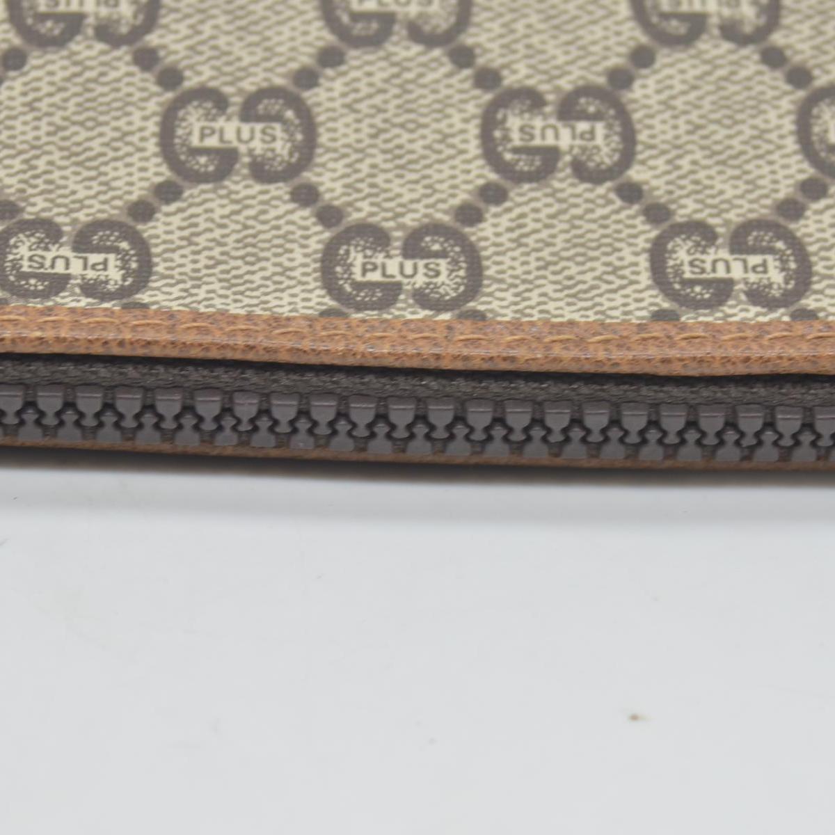 $880 Gucci GG Gucci Plus PVC Leather Pouch Clutch Bag