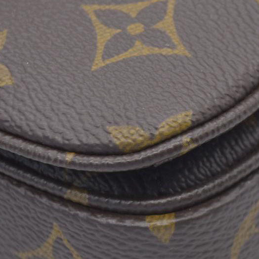 $3200 Louis Vuitton Monogram Pochette Métis East West