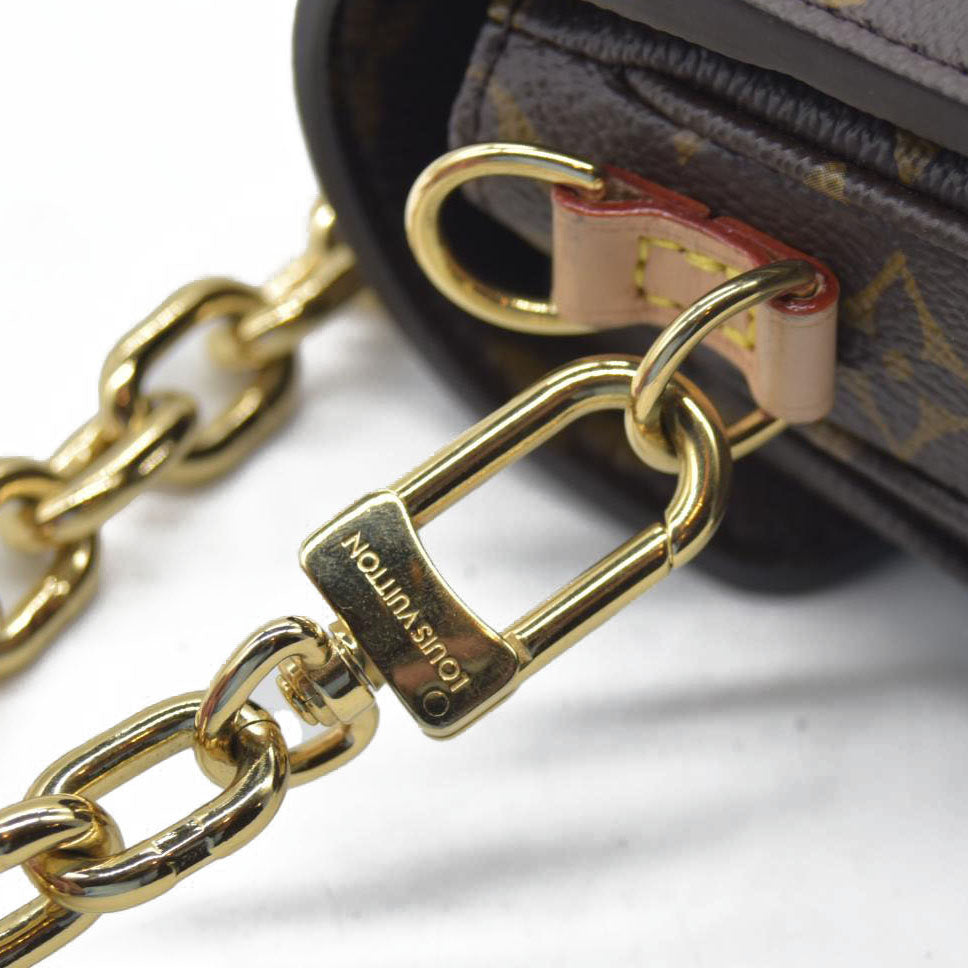 $3200 Louis Vuitton Monogram Pochette Métis East West