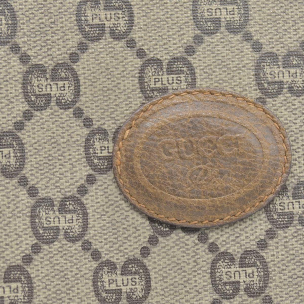 $880 Gucci GG Gucci Plus PVC Leather Pouch Clutch Bag