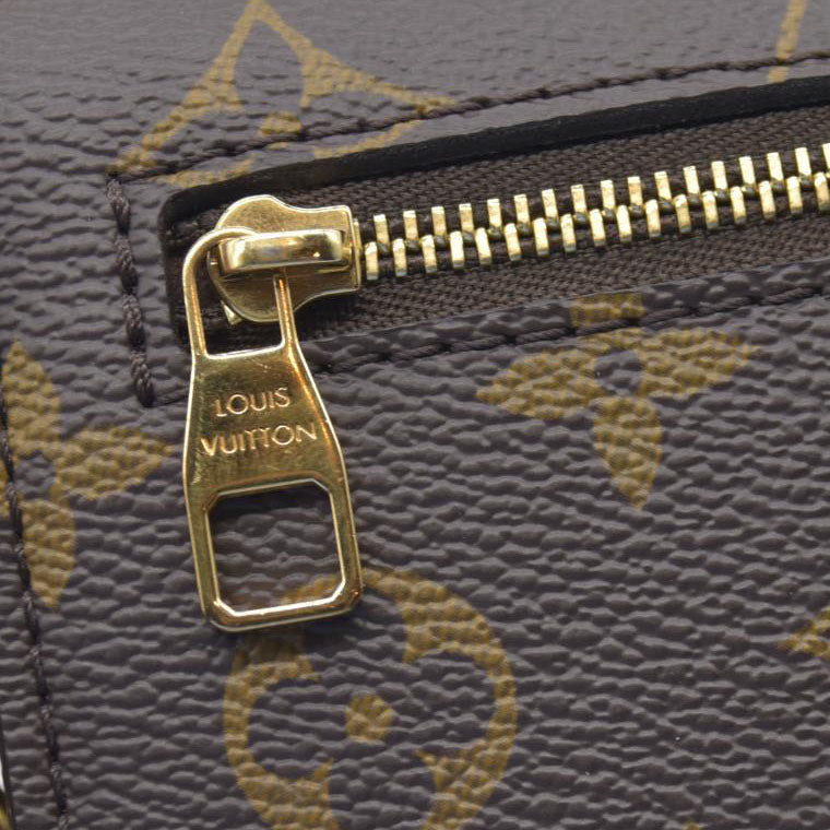 $3200 Louis Vuitton Monogram Pochette Métis East West