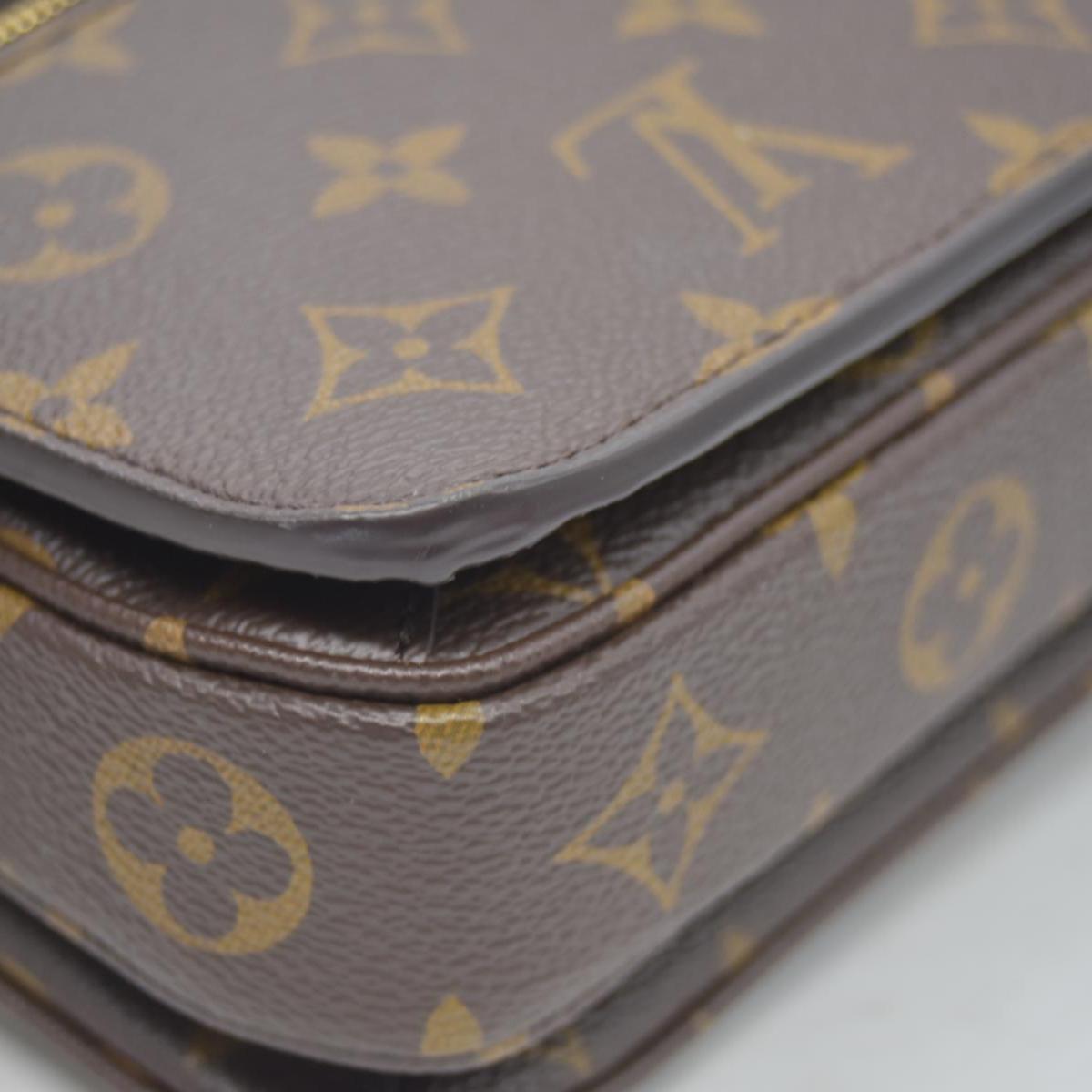$3300 RFID Louis Vuitton Monogram Pochette Métis East West