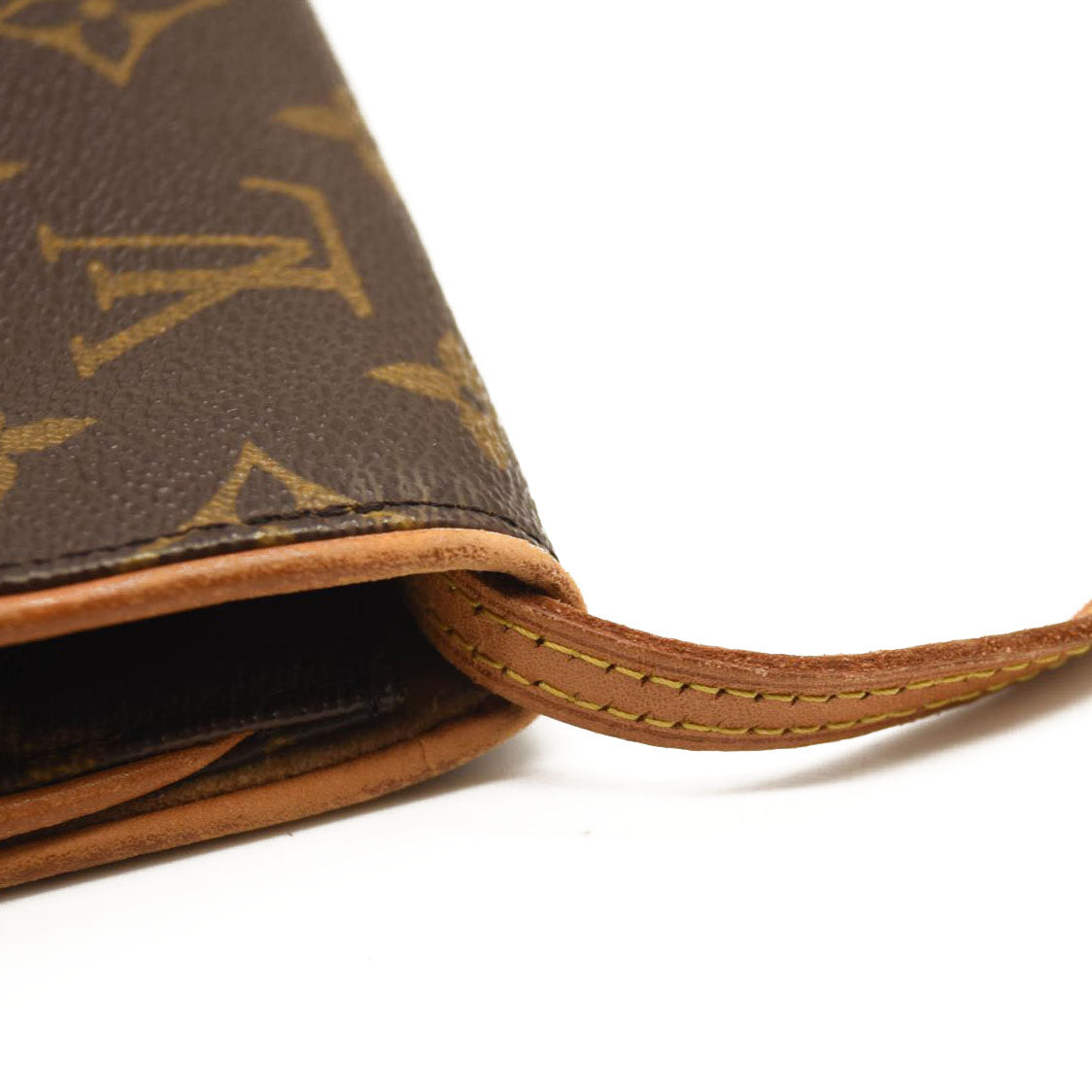 LOUIS VUITTON Monogram Pochette Twin GM