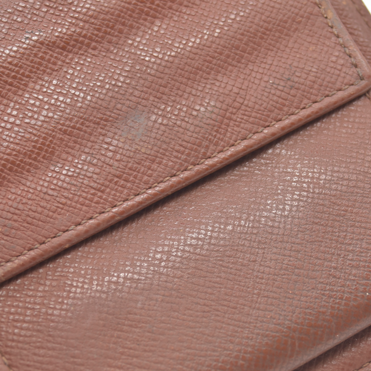 $515 2001 Louis Vuitton Monogram Marco Wallet SD0041