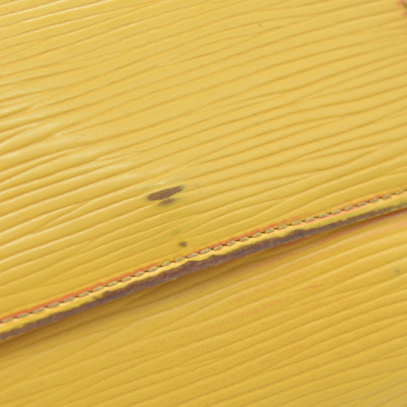 $655 1996 Louis Vuitton Epi Elise Wallet Yellow SP0976