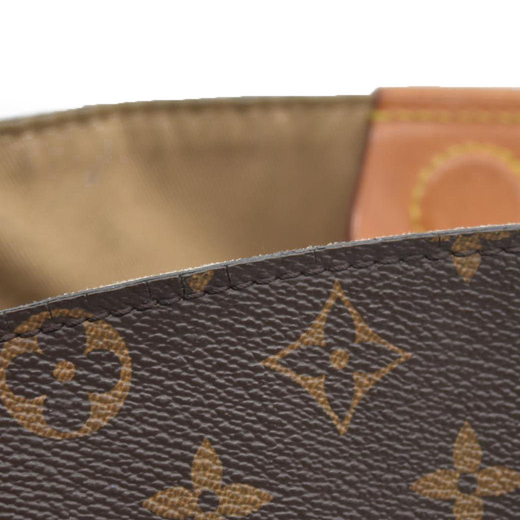 $1990 Louis Vuitton LV Monogram Graceful PM