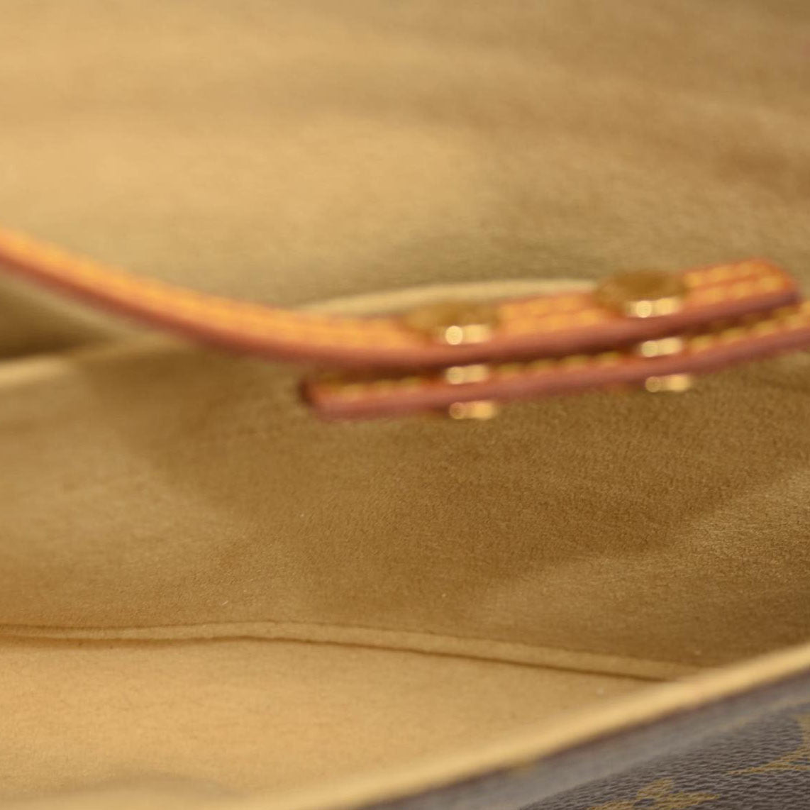 LOUIS VUITTON Monogram Pochette Twin GM