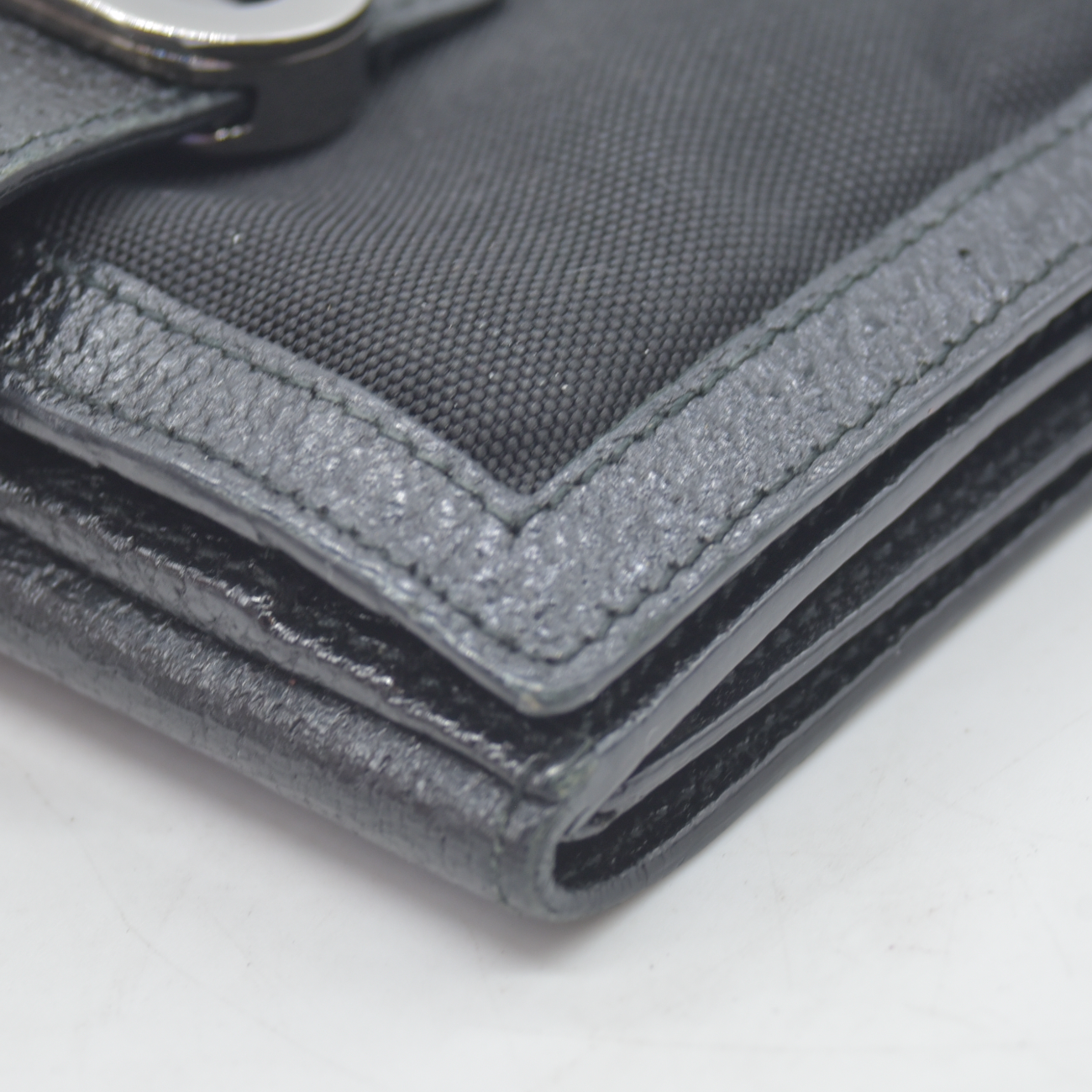 $490 GUCCI Logo Canvas Leather Bifold Wallet Black