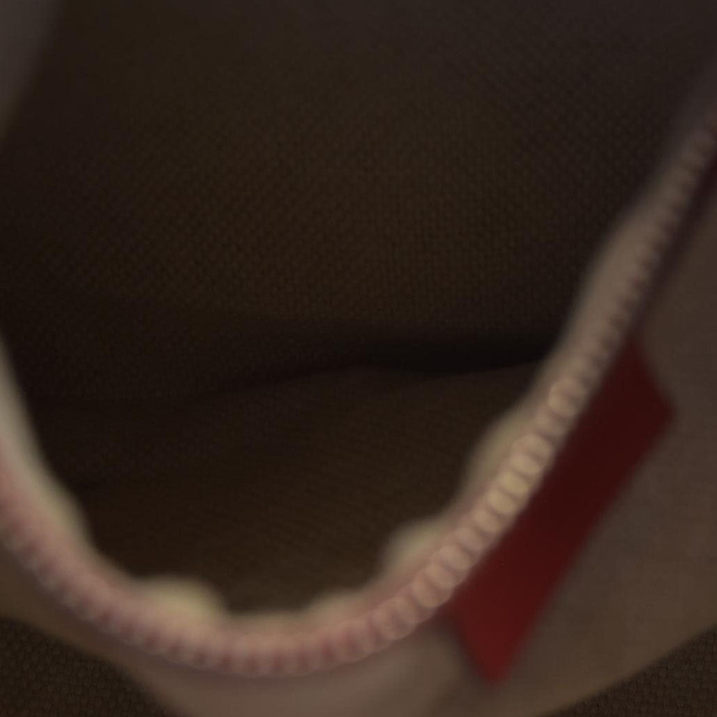 $1980 Gucci Monogram Signature GG Valentine Tote Red