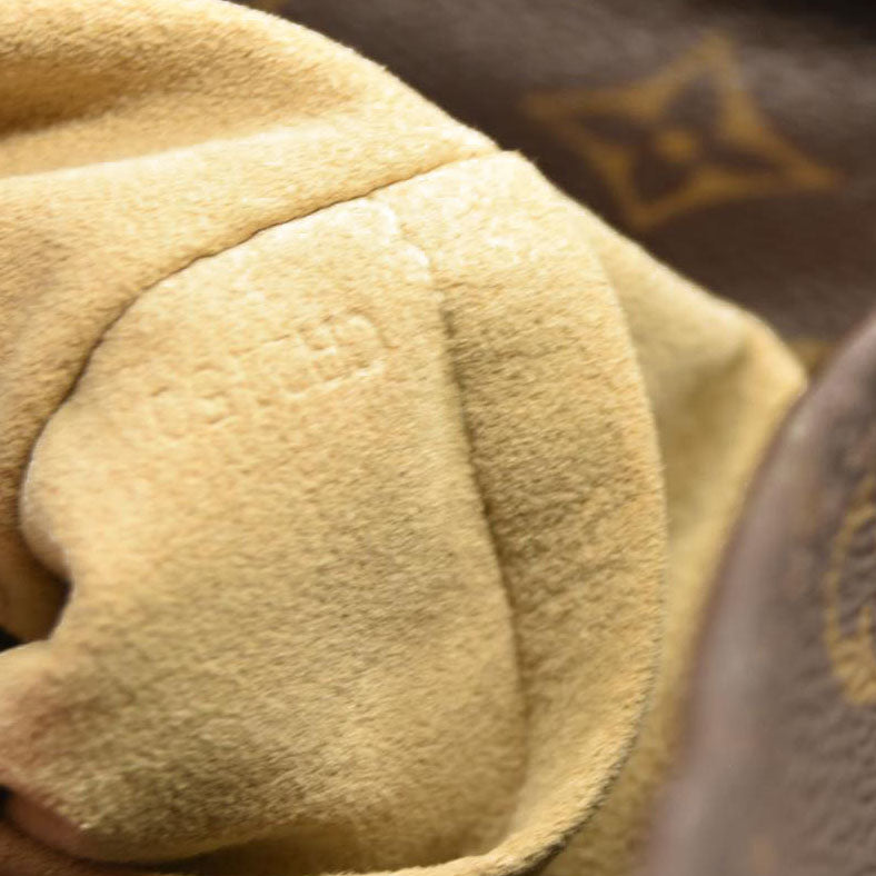 Louis Vuitton Monogram Artsy MM Hobo CA2150