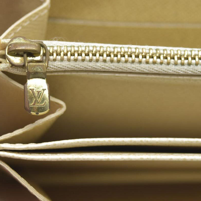 AUCTION $915 Louis Vuitton Damier Azur Zippy Zip Around Long Wallet Purse White CA4058