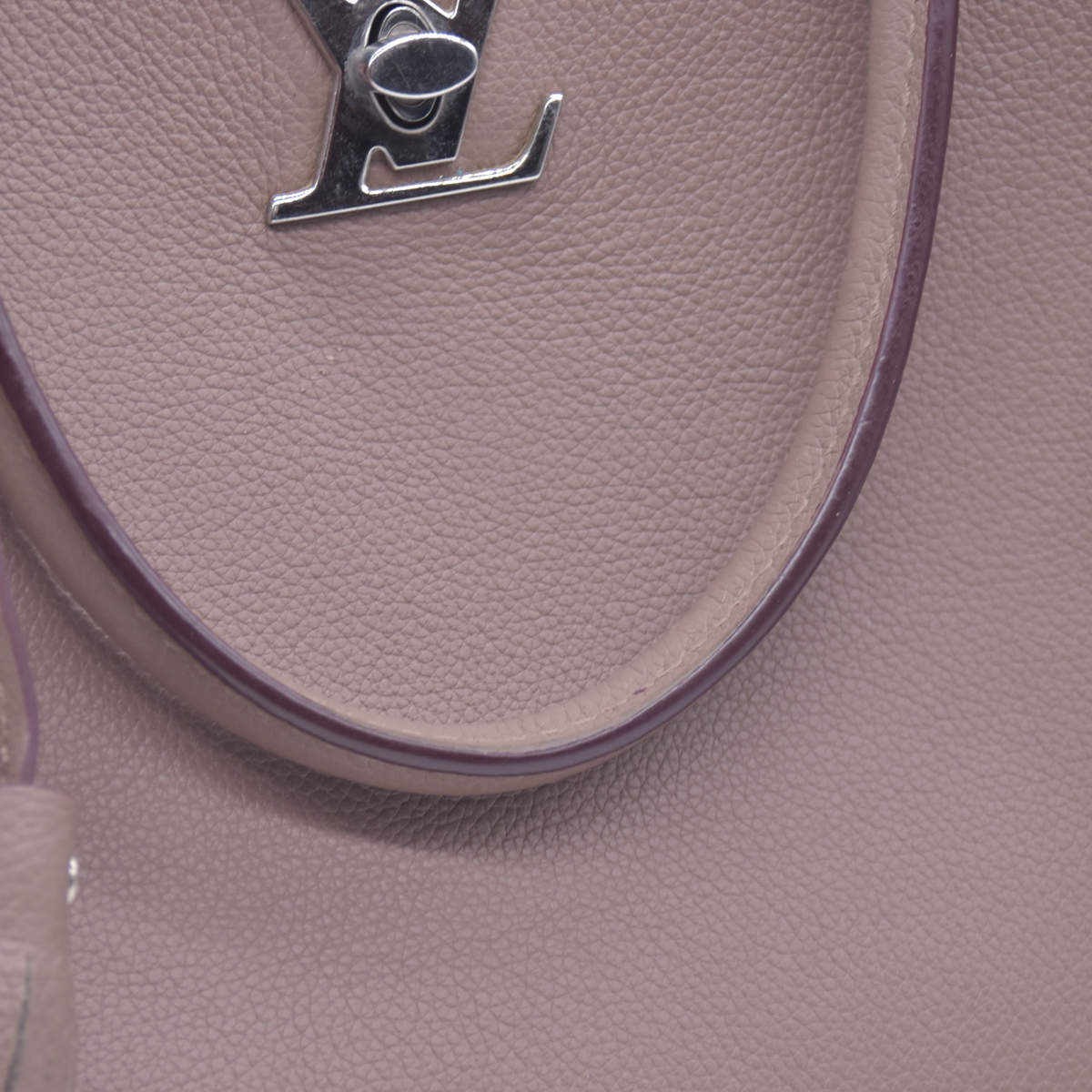 $3100 2017 Louis Vuitton Calfskin Lockmeto Beige 10021133 AR4167