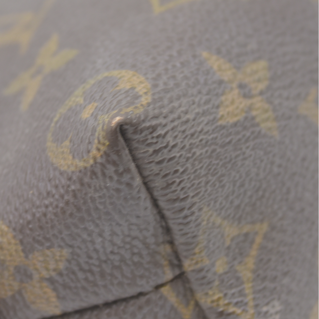 $600 Louis Vuitton Monogram Pochette Cosmetics Pouch Brown  CA0041