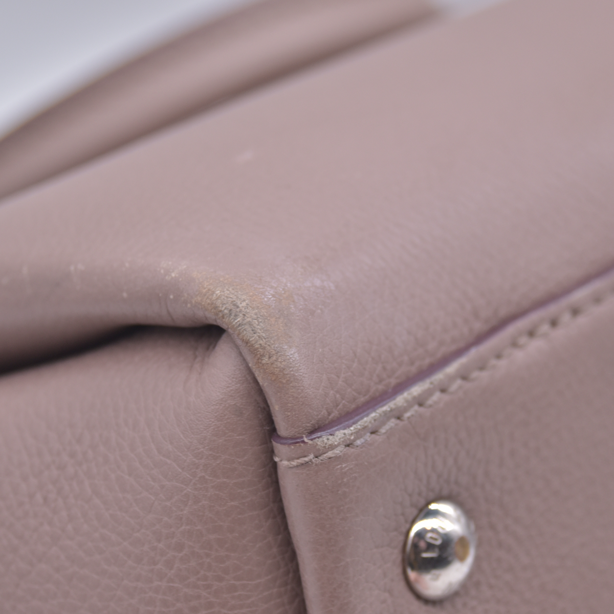$3100 2017 Louis Vuitton Calfskin Lockmeto Beige 10021133 AR4167