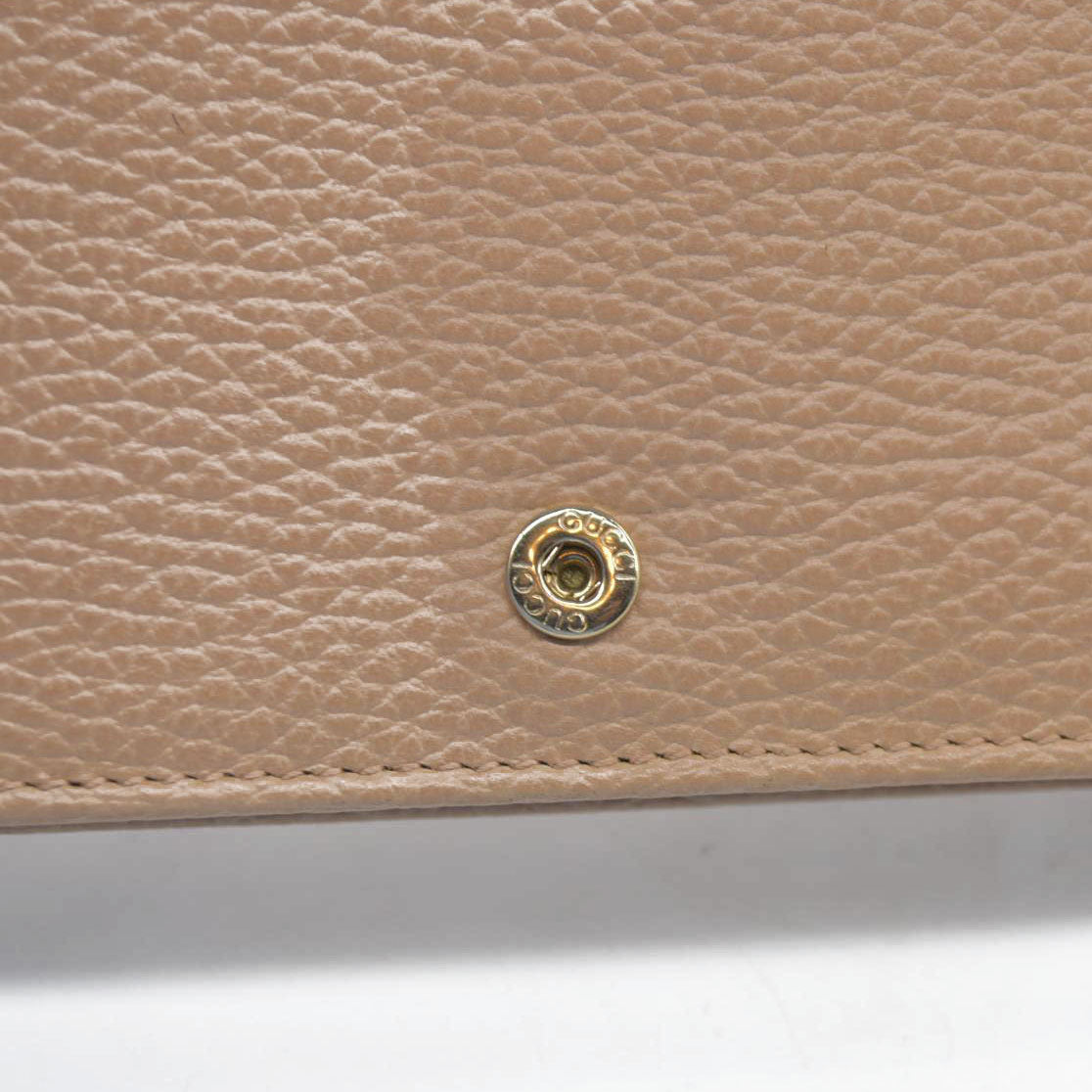 $890 Gucci Dollar Calfskin Swing Wallet On Strap crossbody bag