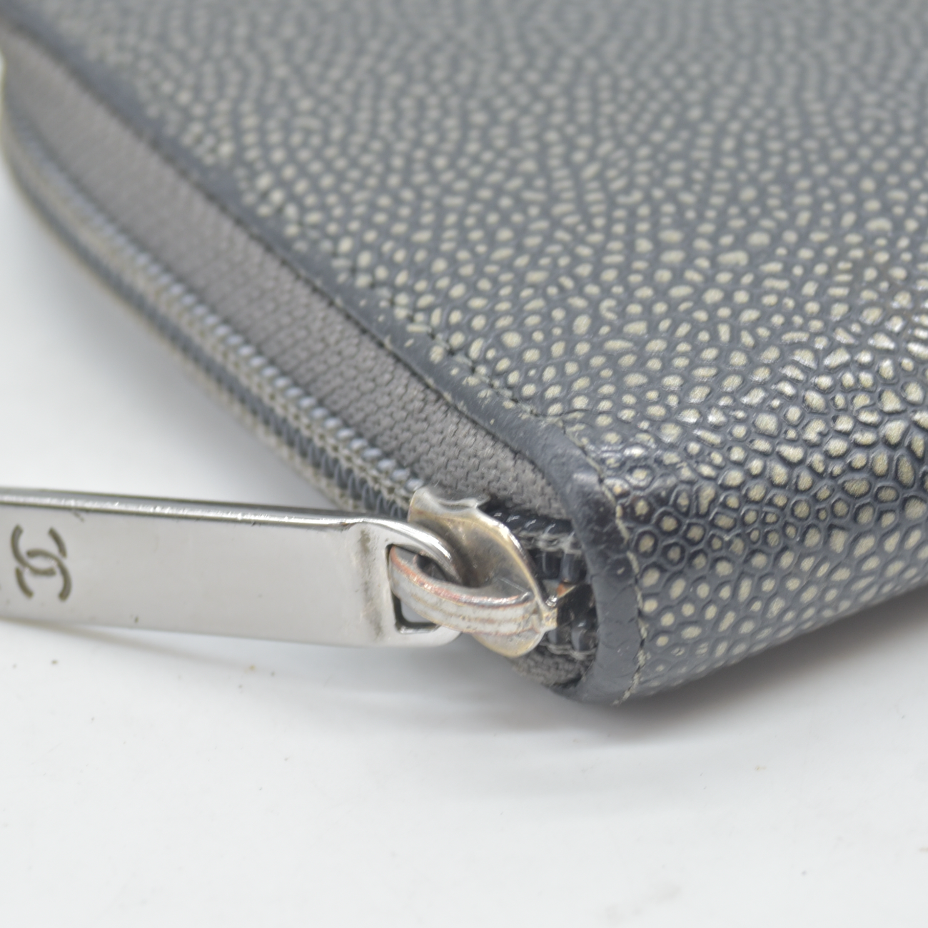 $1375 2014 CHANEL CC Logo Timeless Caviar Zip Around Long Wallet Metallic Silver