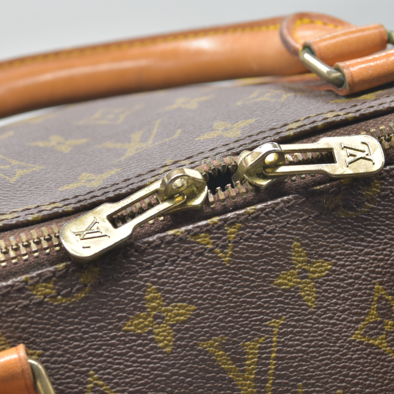 $2280 LOUIS VUITTON Monogram Keepall 55 Boston Bag 842SD