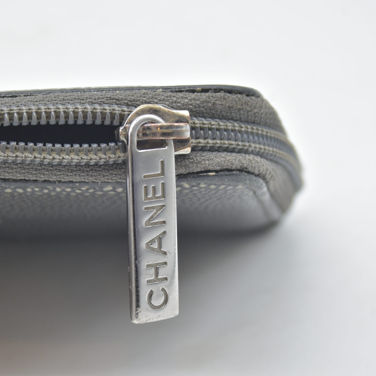 $1375 2014 CHANEL CC Logo Timeless Caviar Zip Around Long Wallet Metallic Silver