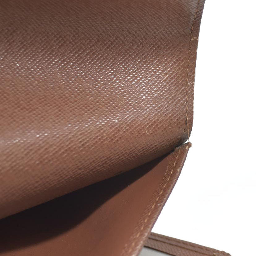 LOUIS VUITTON Monogram Alexandra Trifold Wallet