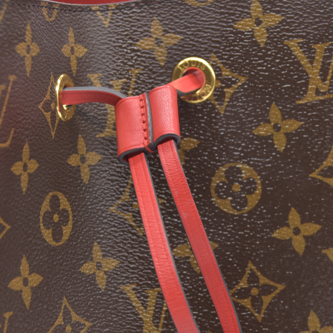 $2300 Louis Vuitton LV Monogram Néonoé MM