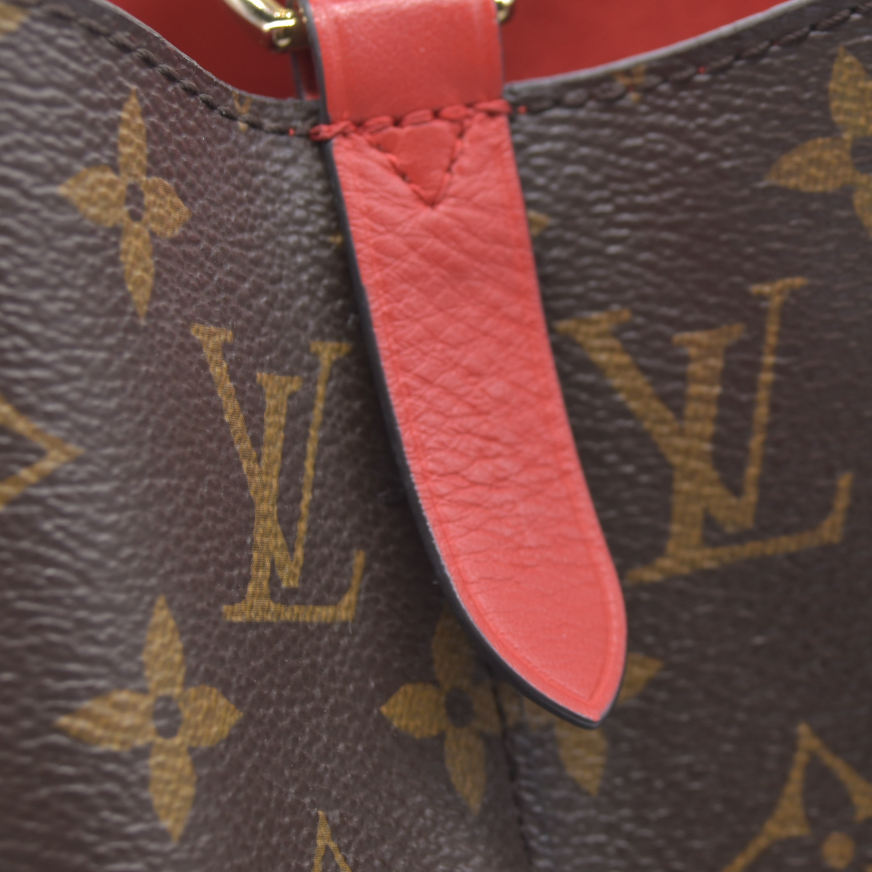 $2300 Louis Vuitton LV Monogram Néonoé MM
