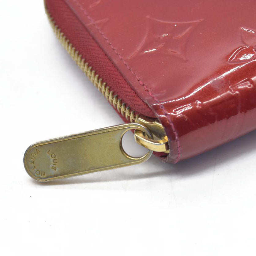 $970 SP1110 2010 Louis Vuitton Pomme d'Amour Monogram Vernis Zippy Wallet CONSIGNMENT