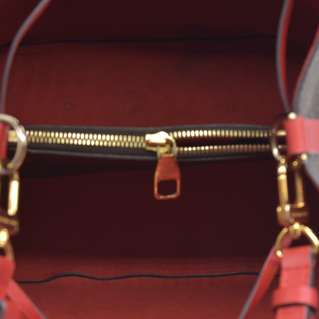 $2300 Louis Vuitton LV Monogram Néonoé MM