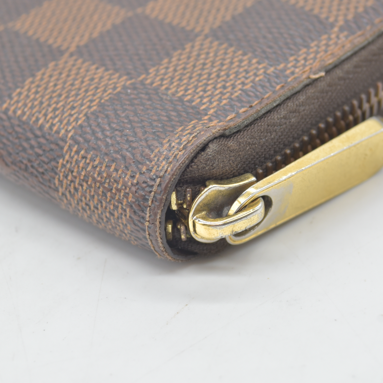 $915 2013 Louis Vuitton Damier Ebene Zippy Wallet CA3103