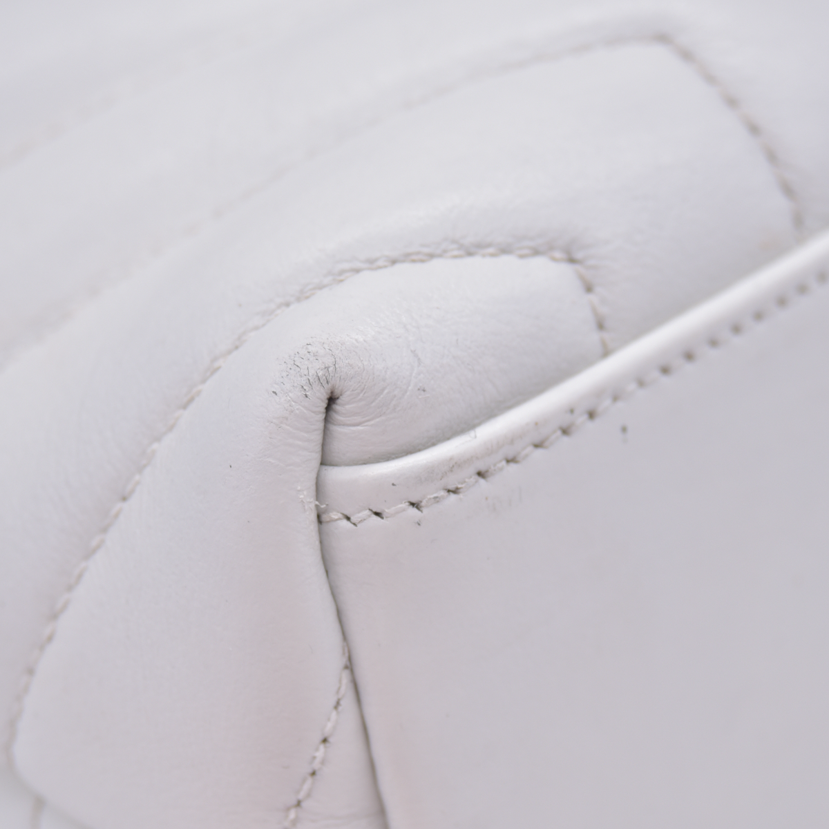 $2730 Saint Laurent Small Loulou Shoulder Bag White 10021139