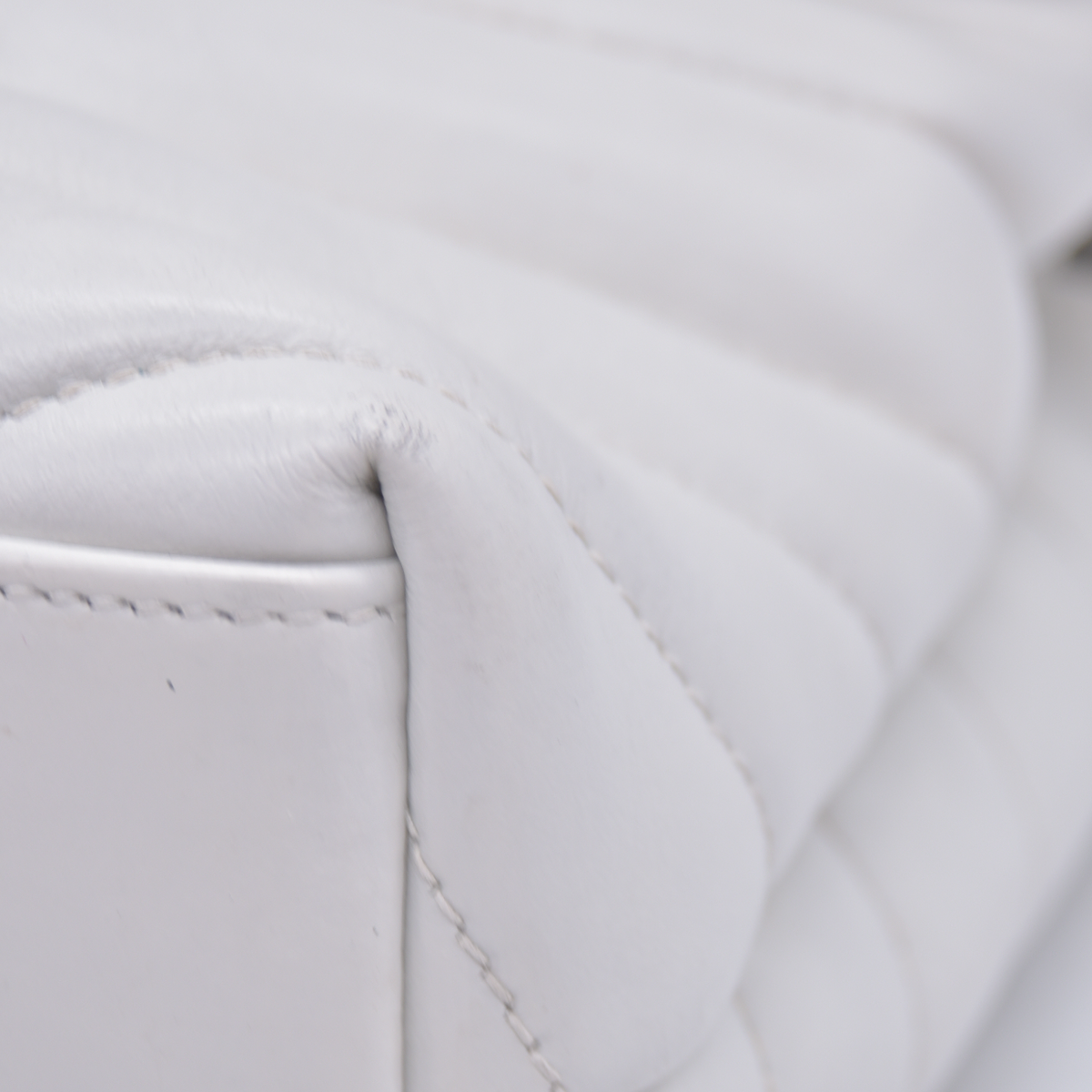 $2730 Saint Laurent Small Loulou Shoulder Bag White 10021139