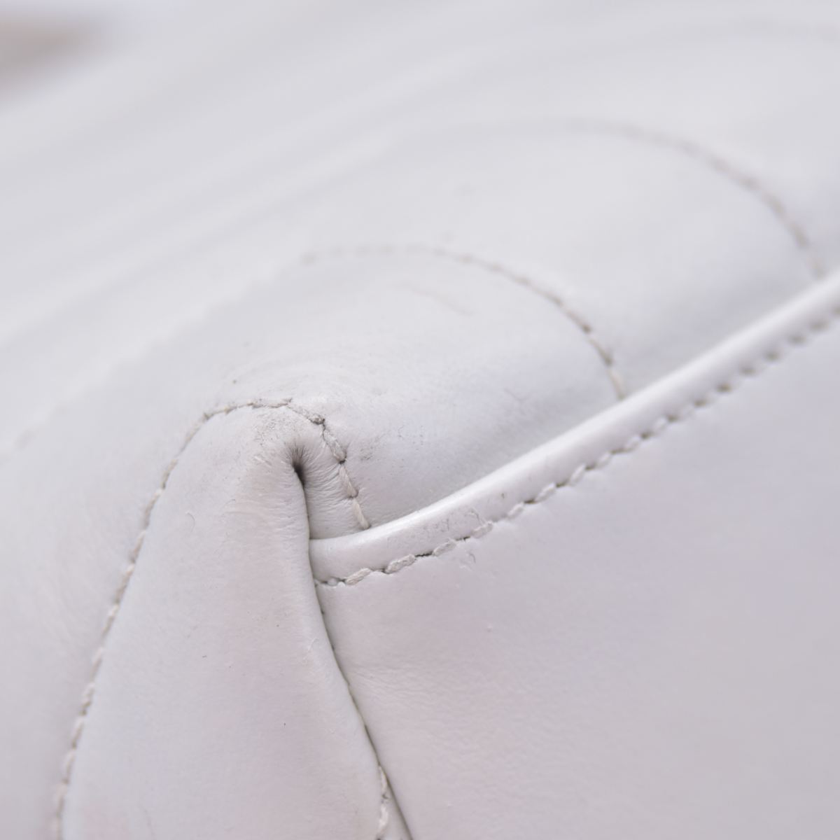 $2730 Saint Laurent Small Loulou Shoulder Bag White 10021139