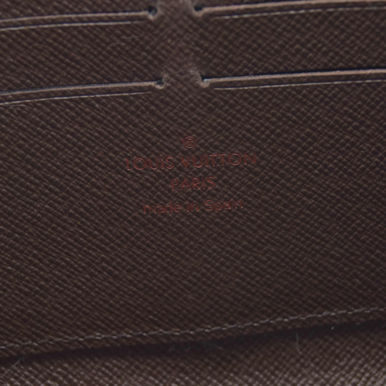$915 2013 Louis Vuitton Damier Ebene Zippy Wallet CA3103