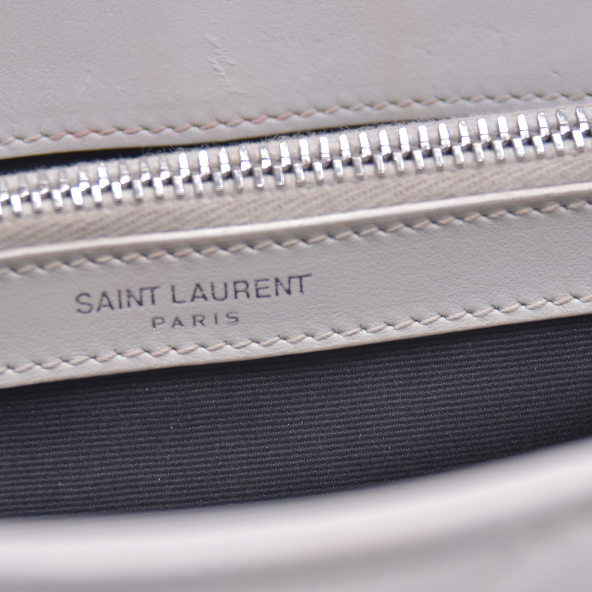 $2730 Saint Laurent Small Loulou Shoulder Bag White 10021139