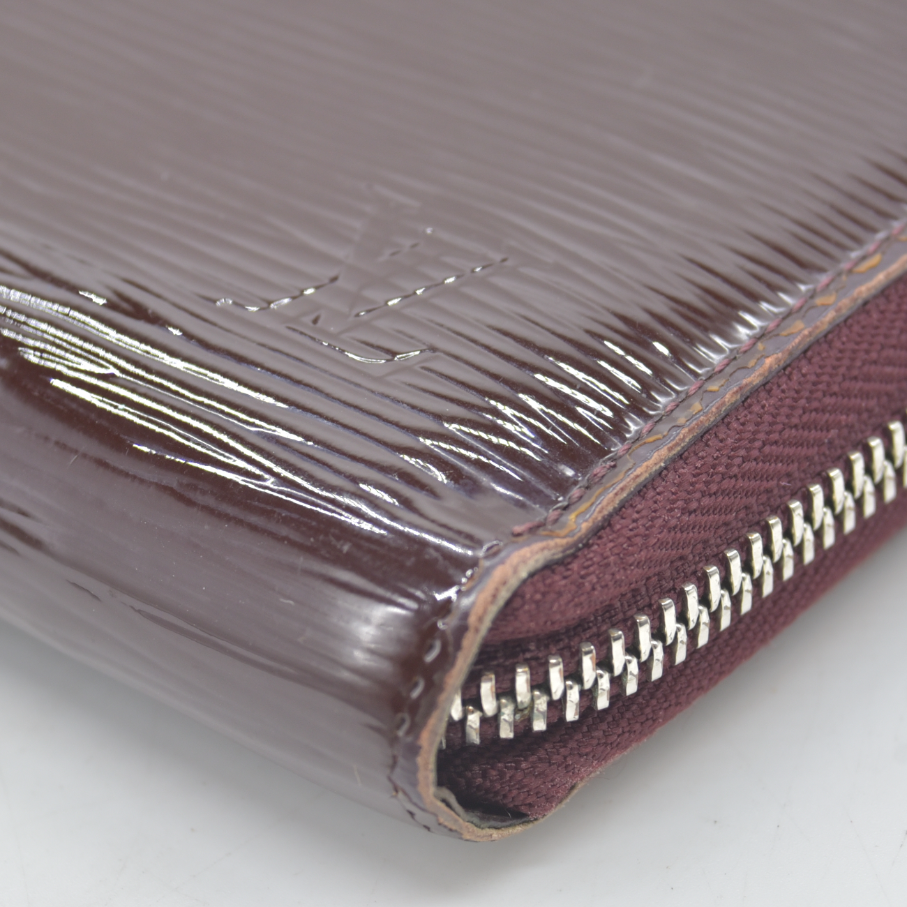 $970 2012 Louis Vuitton Epi Electric Zippy Zip Around Long Wallet Purple CA0112