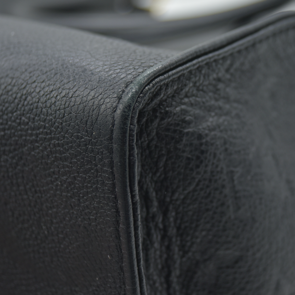 Louis Vuitton  Empreinte Monogram Giant Onthego MM Black RFID