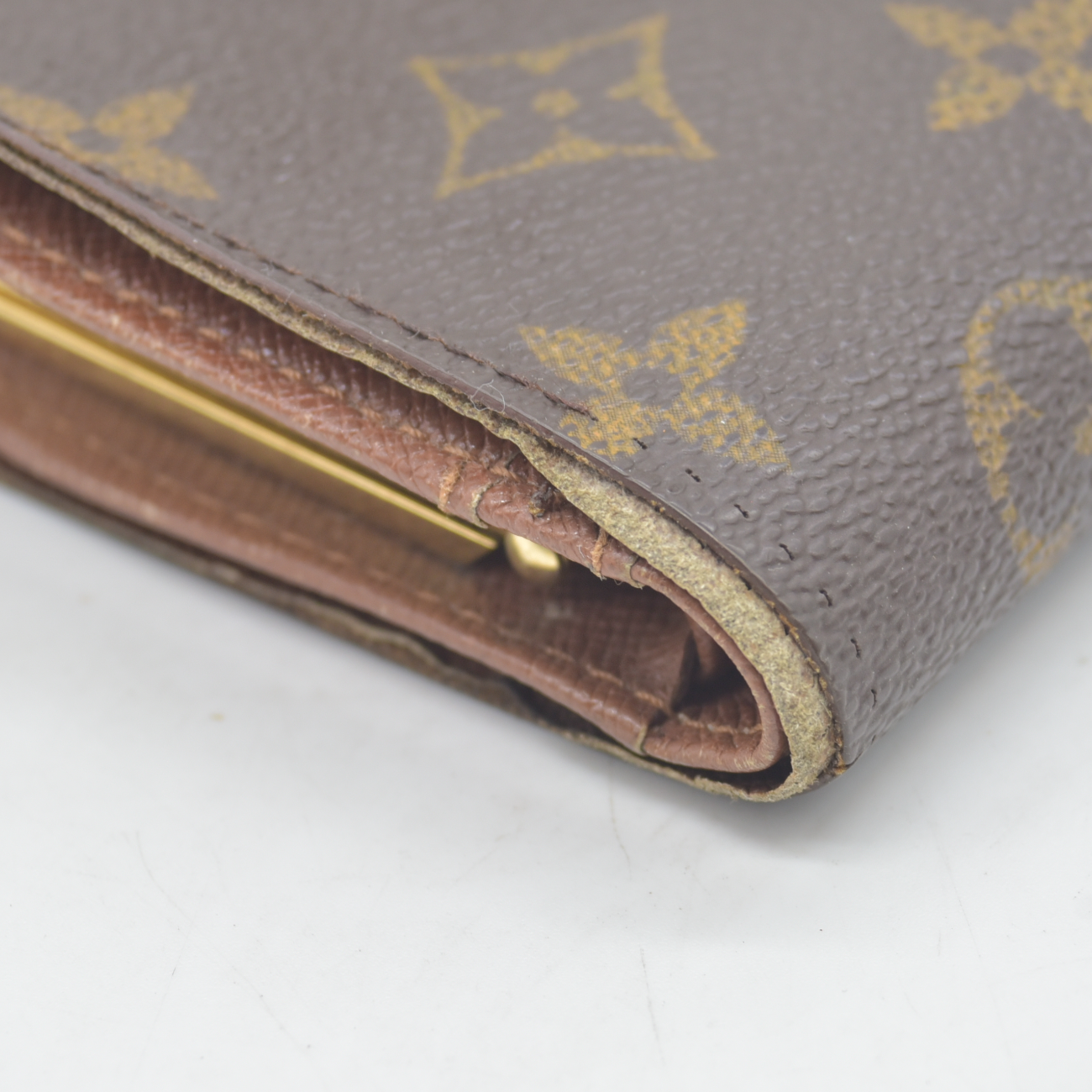 $750 1998 Louis Vuitton Monogram French Purse Wallet CA0958