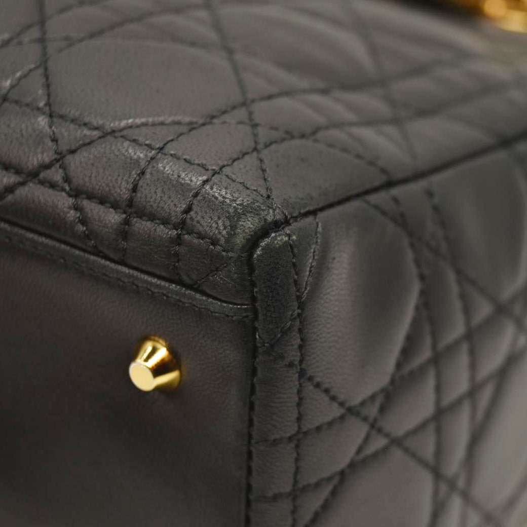 CHRISTIAN DIOR Cannage Medium Lady Dior Black