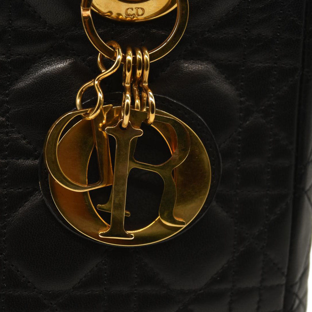 CHRISTIAN DIOR Cannage Medium Lady Dior Black