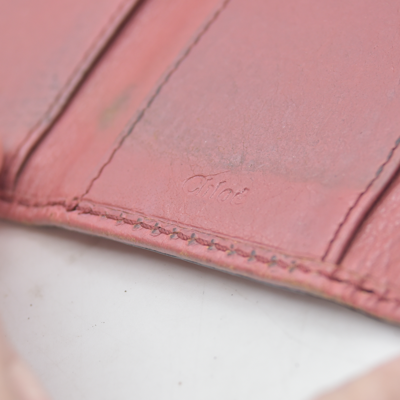 $495 Chloe 6 Key Holder Case Logo Pink