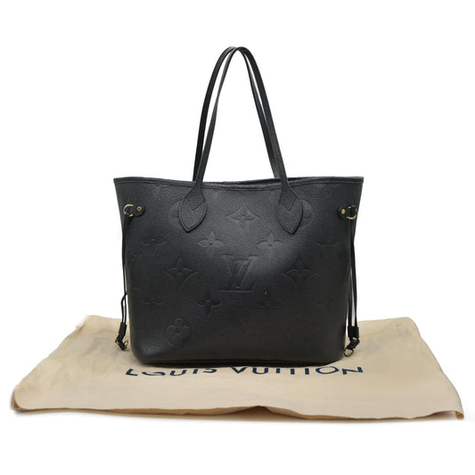 $2940 Louis Vuitton Monogram Giant Neverfull MM Black
