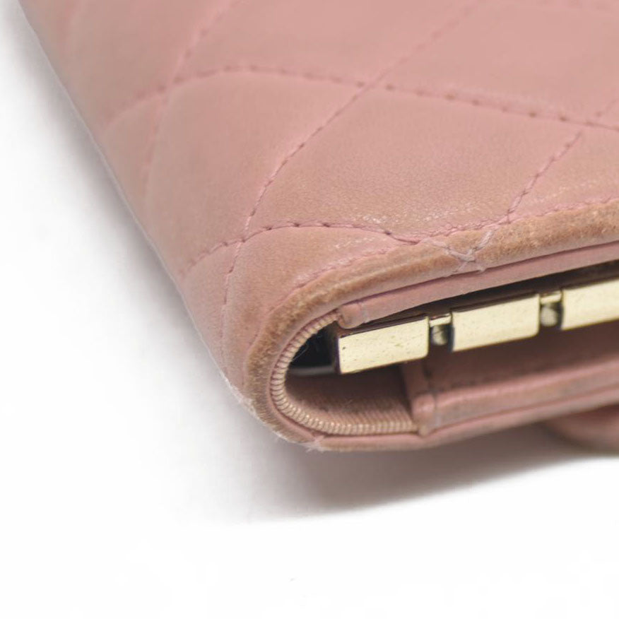 CHANEL $710 Quilted Matelasse CC Logo Lambskin 6 Ring Key Case Pink/7BH0171