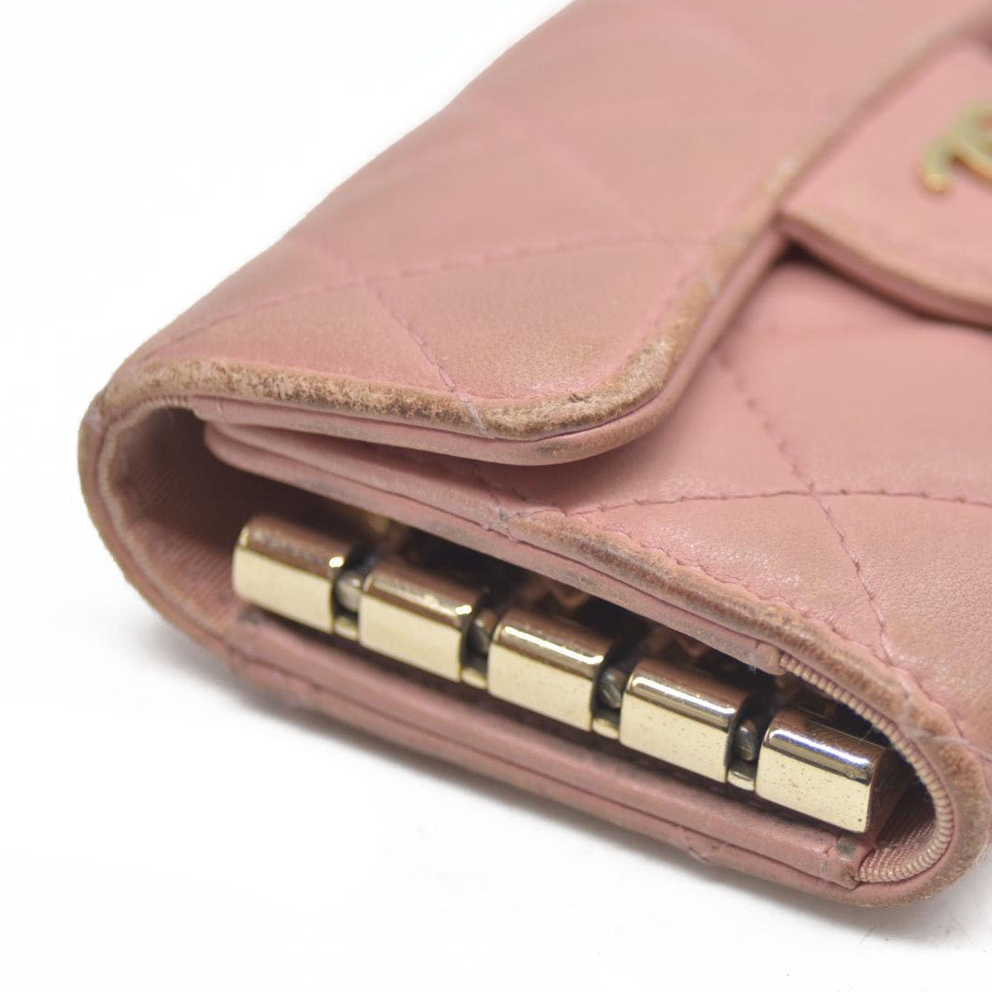 CHANEL $710 Quilted Matelasse CC Logo Lambskin 6 Ring Key Case Pink/7BH0171