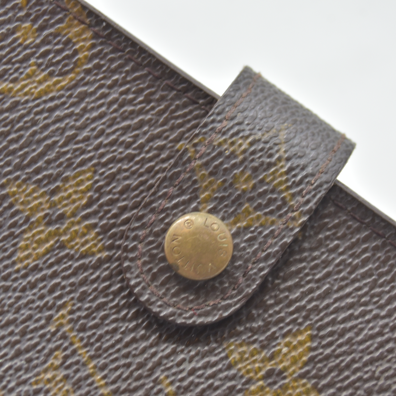 $505 1999 Louis Vuitton Monogram Small Ring Agenda Cover CA0969