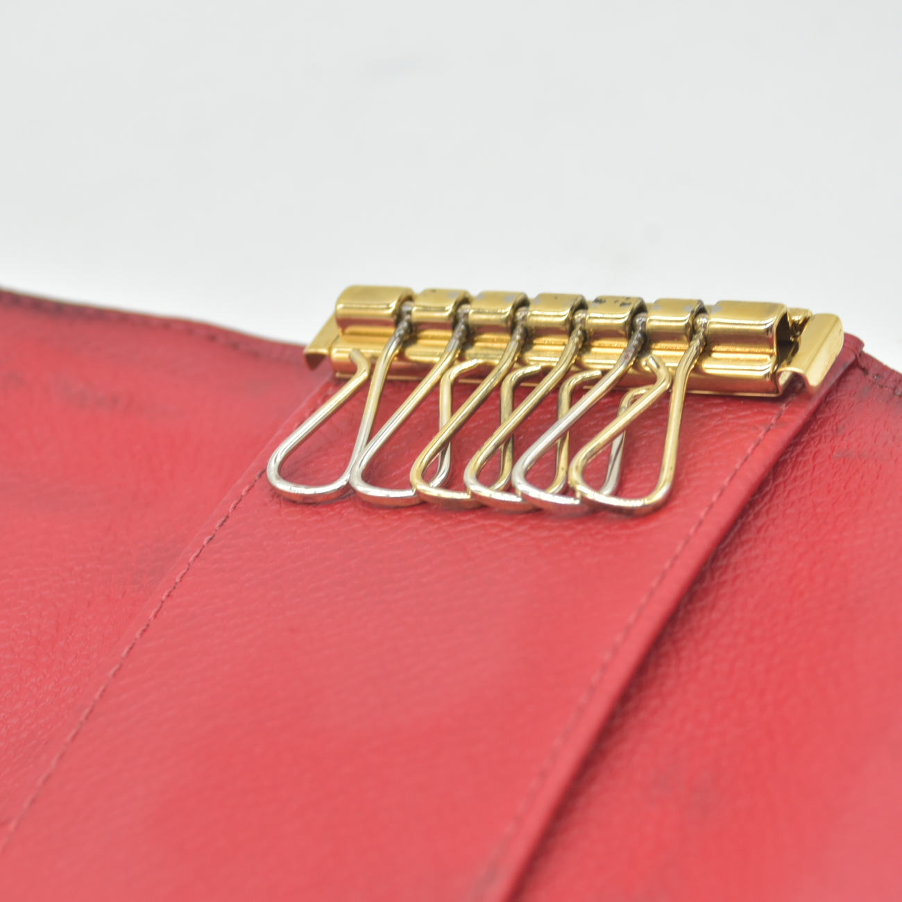 $450 2019 Louis Vuitton Monogram Empreinte Multicles Leather 6 Ring Key Case TN0179
