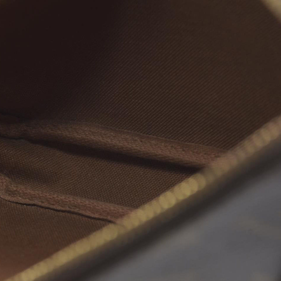 $1660 Louis Vuitton Monogram Pochette Accessories VI0090