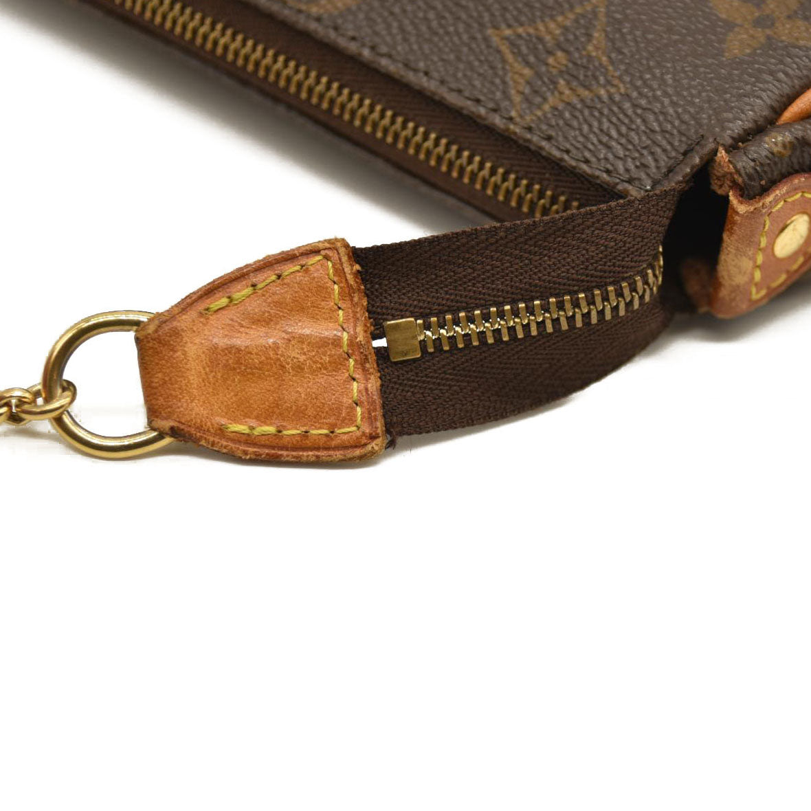 Louis Vuitton  Monogram Eva Clutch DU1121