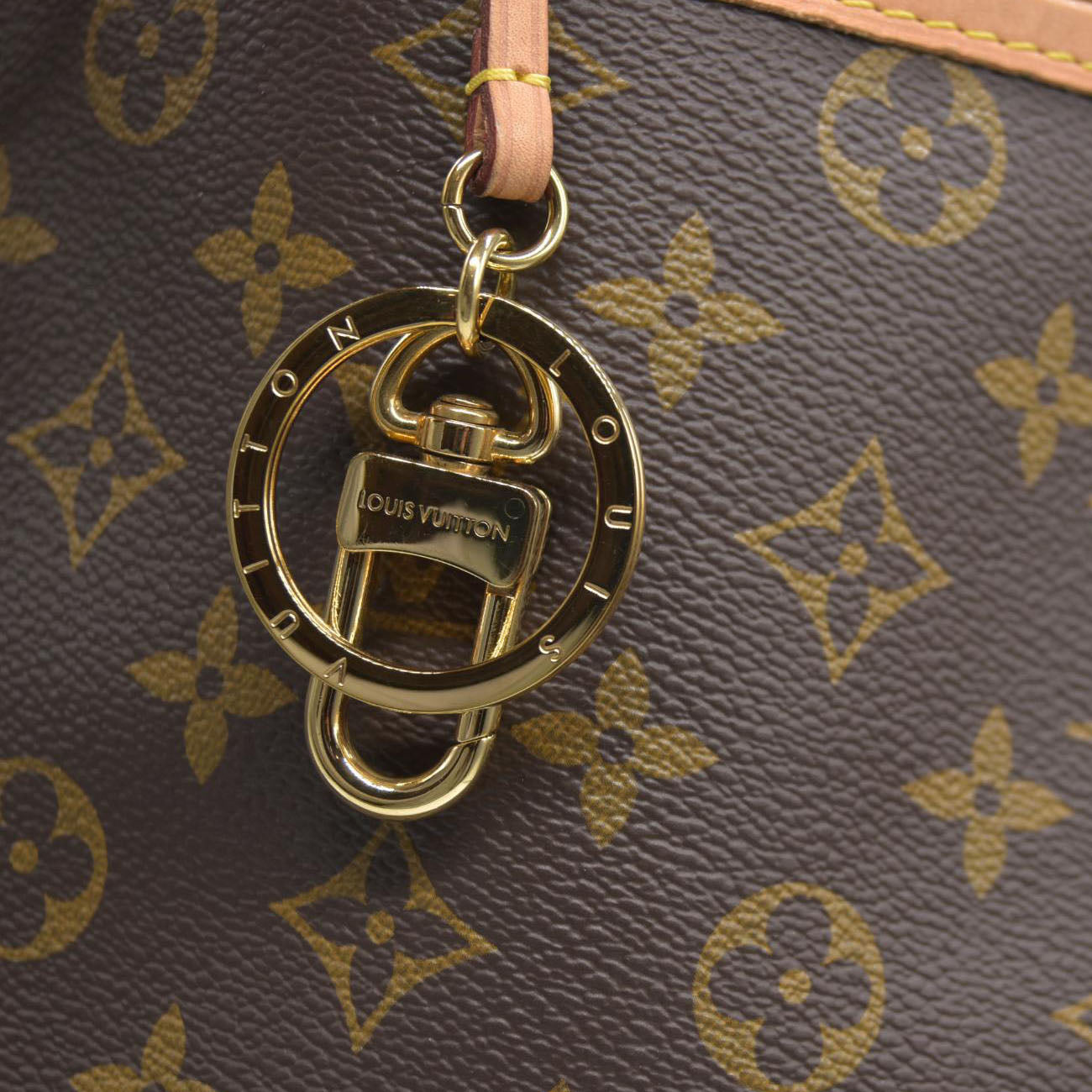 $2950 Louis Vuitton Monogram Artsy MM NM CA3189 2019