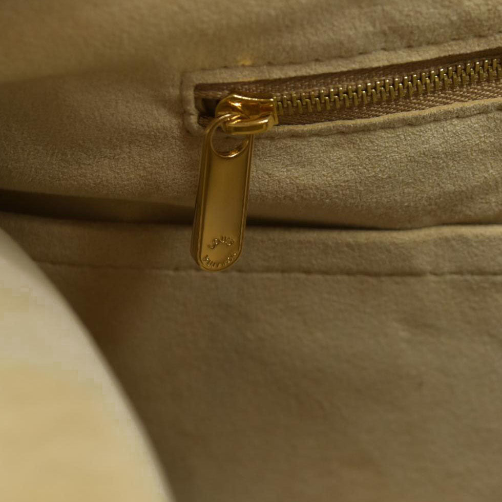 $2950 Louis Vuitton Monogram Artsy MM NM CA3189 2019