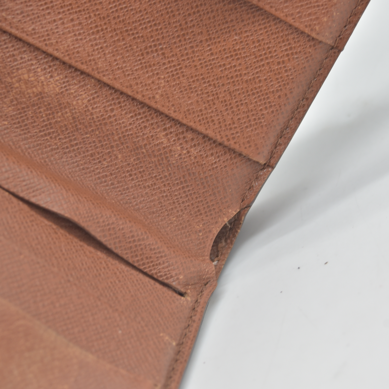 $625 1999 DAMAGED Louis Vuitton Monogram Compact Zip Bifold Wallet Brown MI0979