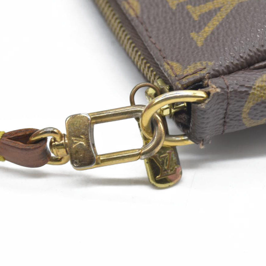 $1660 Louis Vuitton Monogram Pochette Accessories Pouch Bag CA0042